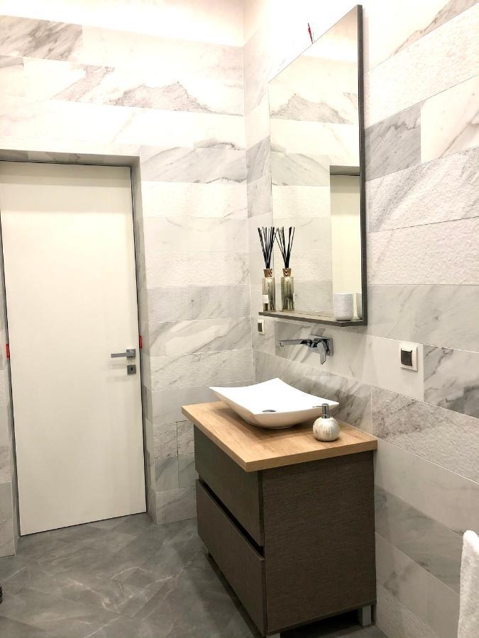 Apartament Strada Ion I. C. Bratianu Nr.24 Kluż-Napoka Zewnętrze zdjęcie